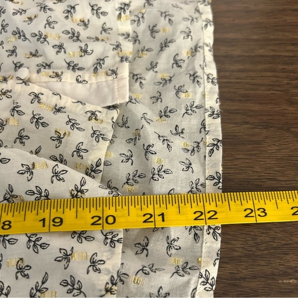 ❤️Old navy Floral Cream Women's Top M - Picture 10 of 10